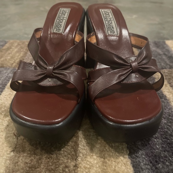 VINTAGE 90s Chunky Heels - Picture 4 of 16